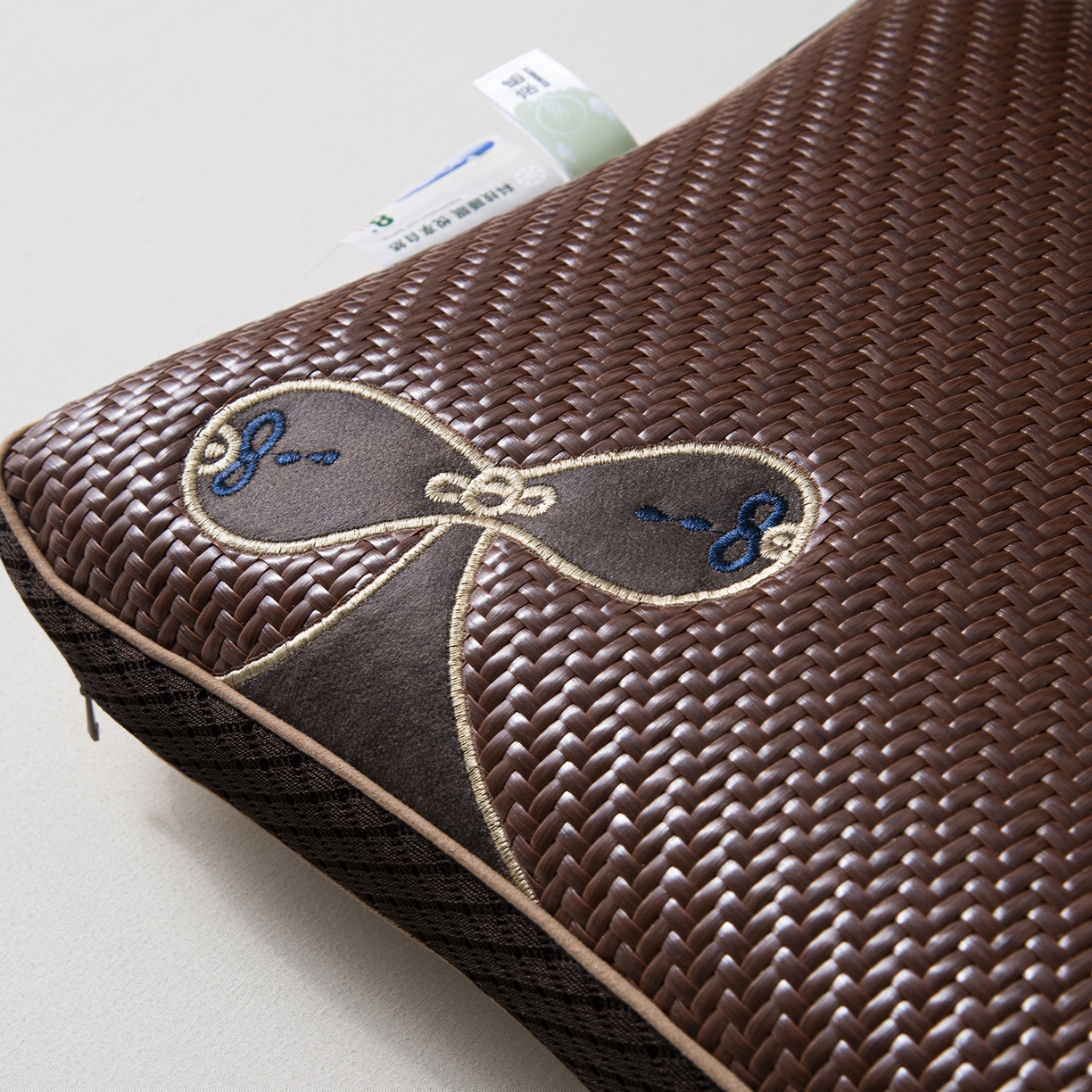 91家纺网 家纺一手货源 找家纺 莉迪娅 2026新款Pe凉感枕  枕头枕芯 Pe韩式蝴蝶结【填充记忆棉】