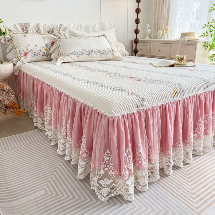 91家纺网 家纺一手货源 找家纺 菊上家纺 2026新款法式田园风蕾丝床裙 芳菲粉