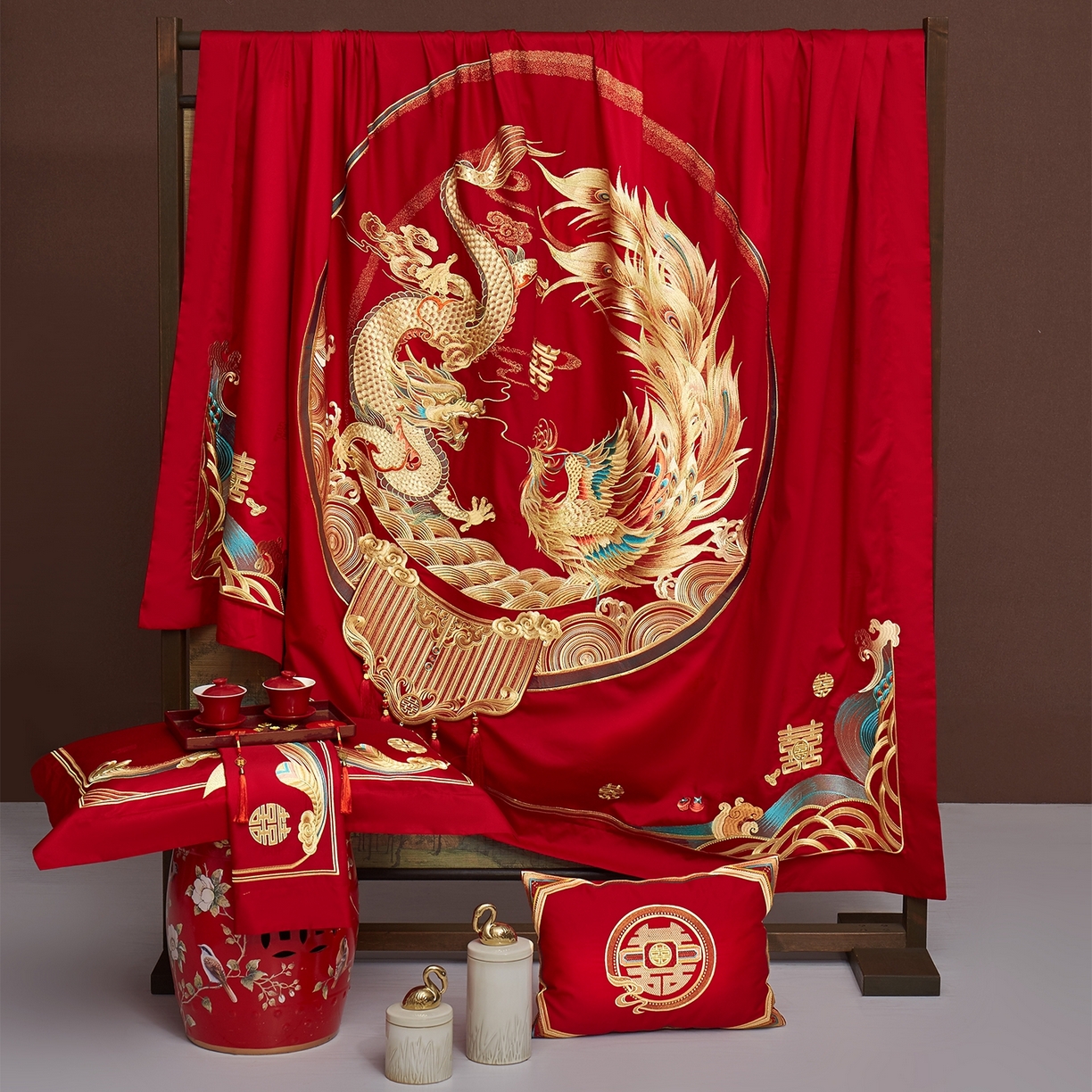 91家纺网 家纺一手货源 找家纺 蒂爵 2026新款提花顶奢重工绣花工艺款婚庆四件套多件套490系列 龙凤瑞彩