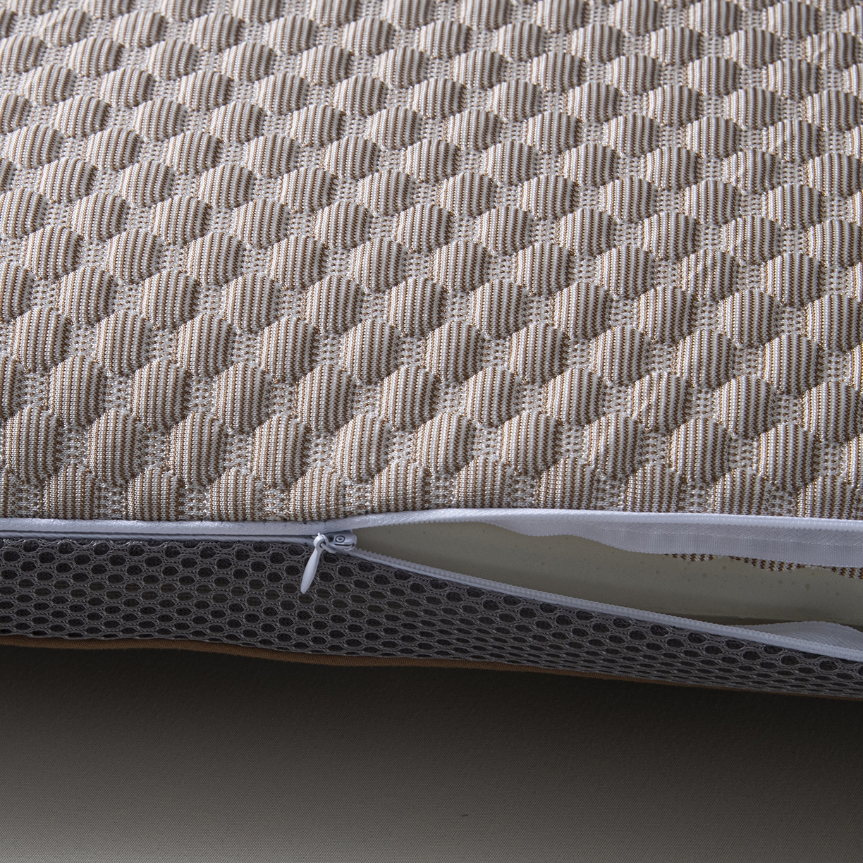 91家纺网 家纺一手货源 找家纺 莉迪娅 2026新款pe温馨之家系列枕头枕芯 Pe温馨之家浅灰【填充荞麦壳】