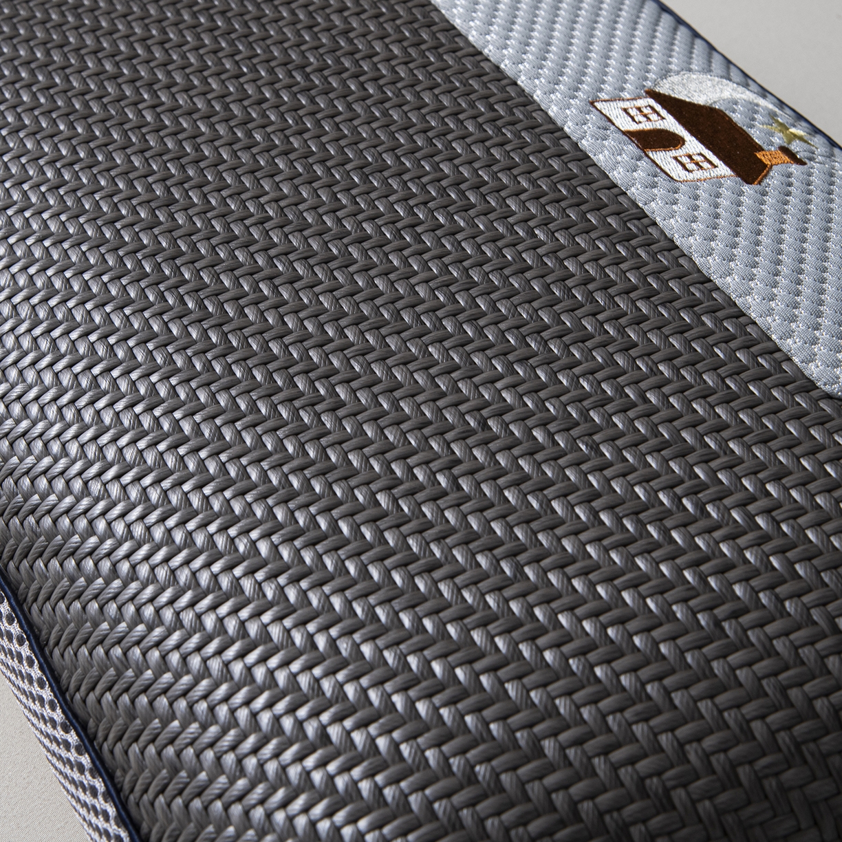 91家纺网 家纺一手货源 找家纺 莉迪娅 2026新款pe温馨之家系列枕头枕芯 Pe温馨之家深灰【填充记忆棉】