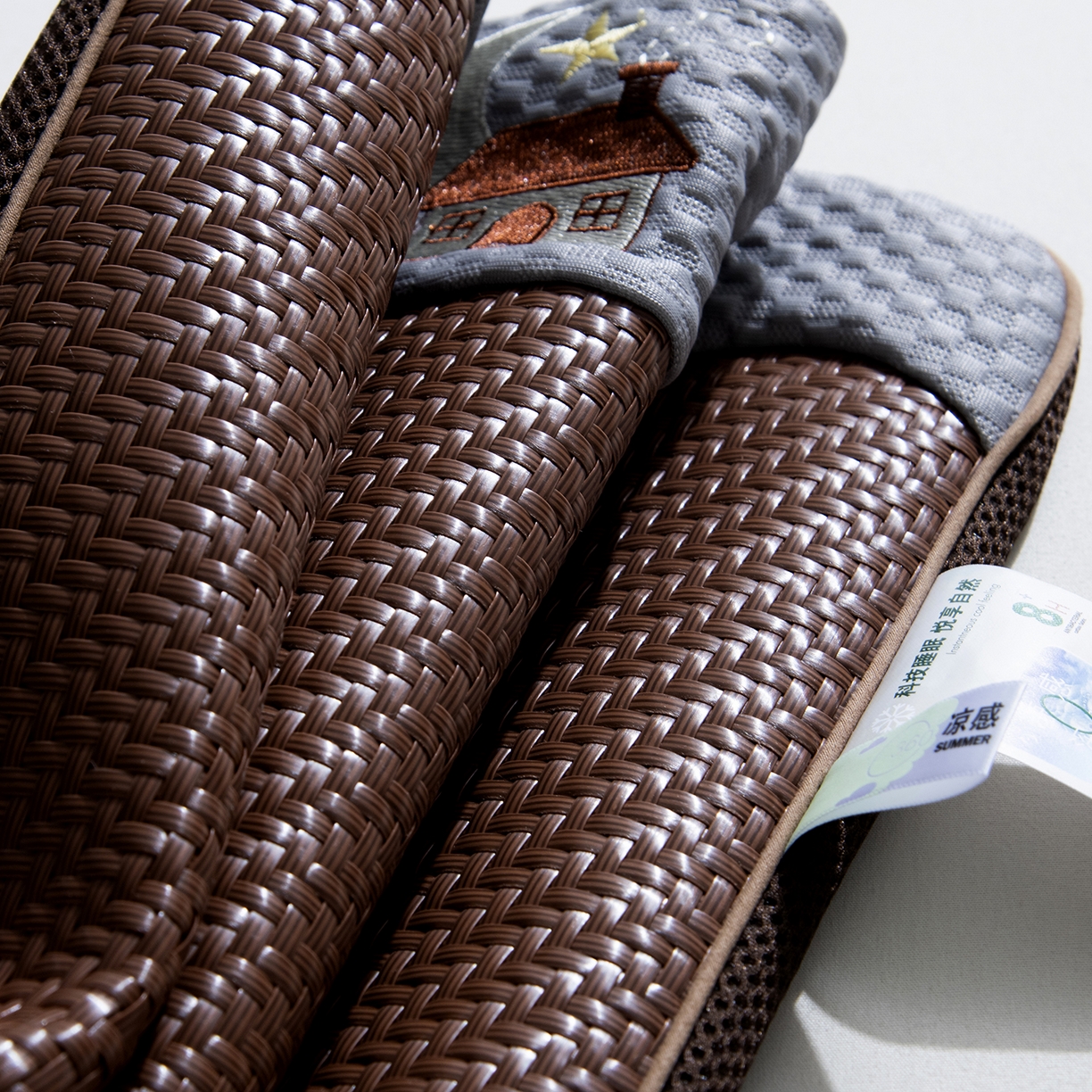 91家纺网 家纺一手货源 找家纺 莉迪娅 2026新款pe温馨之家系列枕头枕芯 Pe温馨之家咖色【填充记忆棉】