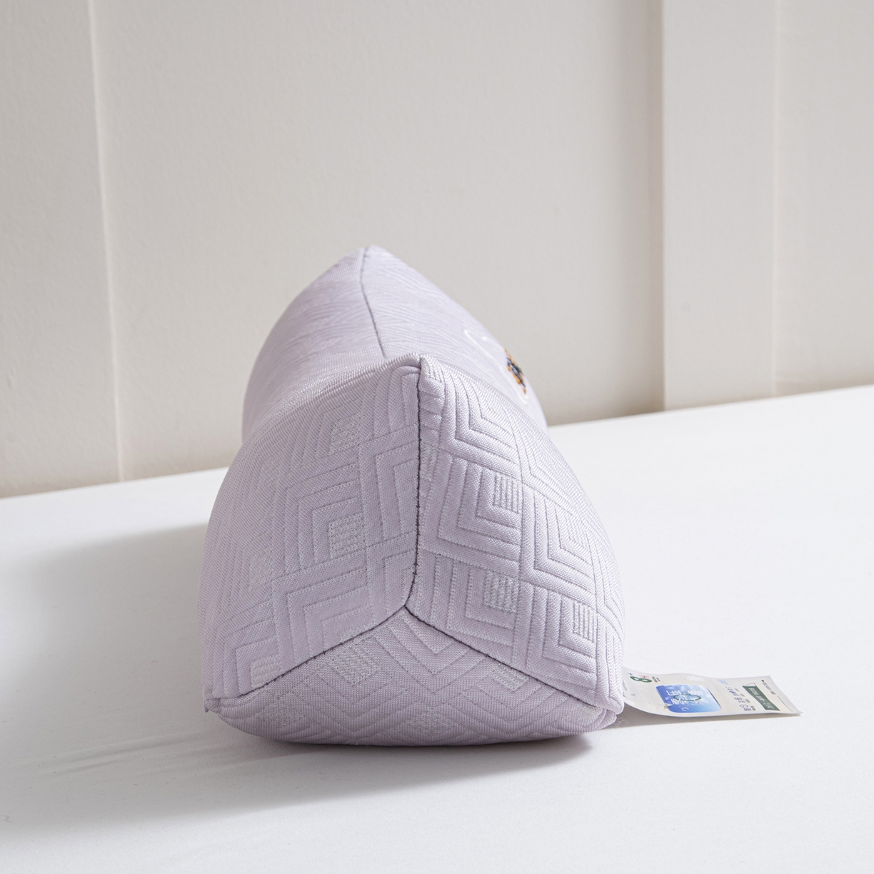 91家纺网 家纺一手货源 找家纺 莉迪娅 2026新款静养三角颈椎枕  枕头枕芯 静养三角颈椎枕紫【填充荞麦壳】