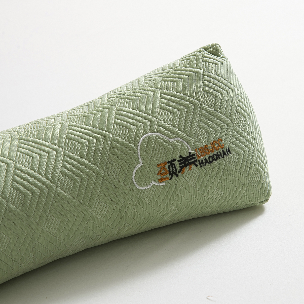 91家纺网 家纺一手货源 找家纺 莉迪娅 2026新款静养三角颈椎枕  枕头枕芯 静养三角颈椎枕绿【填充高粱壳】