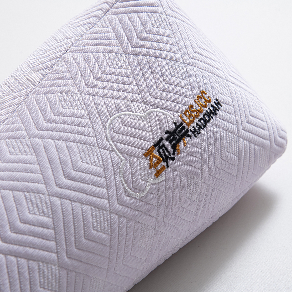 91家纺网 家纺一手货源 找家纺 莉迪娅 2026新款静养三角颈椎枕  枕头枕芯 静养三角颈椎枕紫【填充高粱壳】