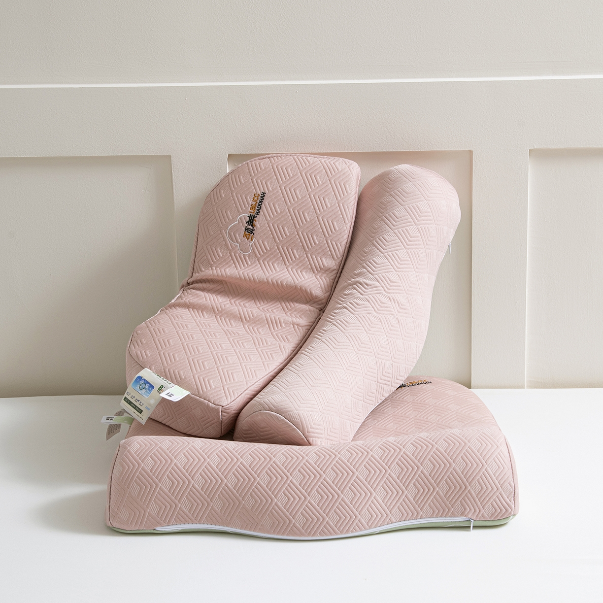 91家纺网 家纺一手货源 找家纺 莉迪娅 2026新款凉感丝牵引枕  枕头枕芯 静养牵引枕粉