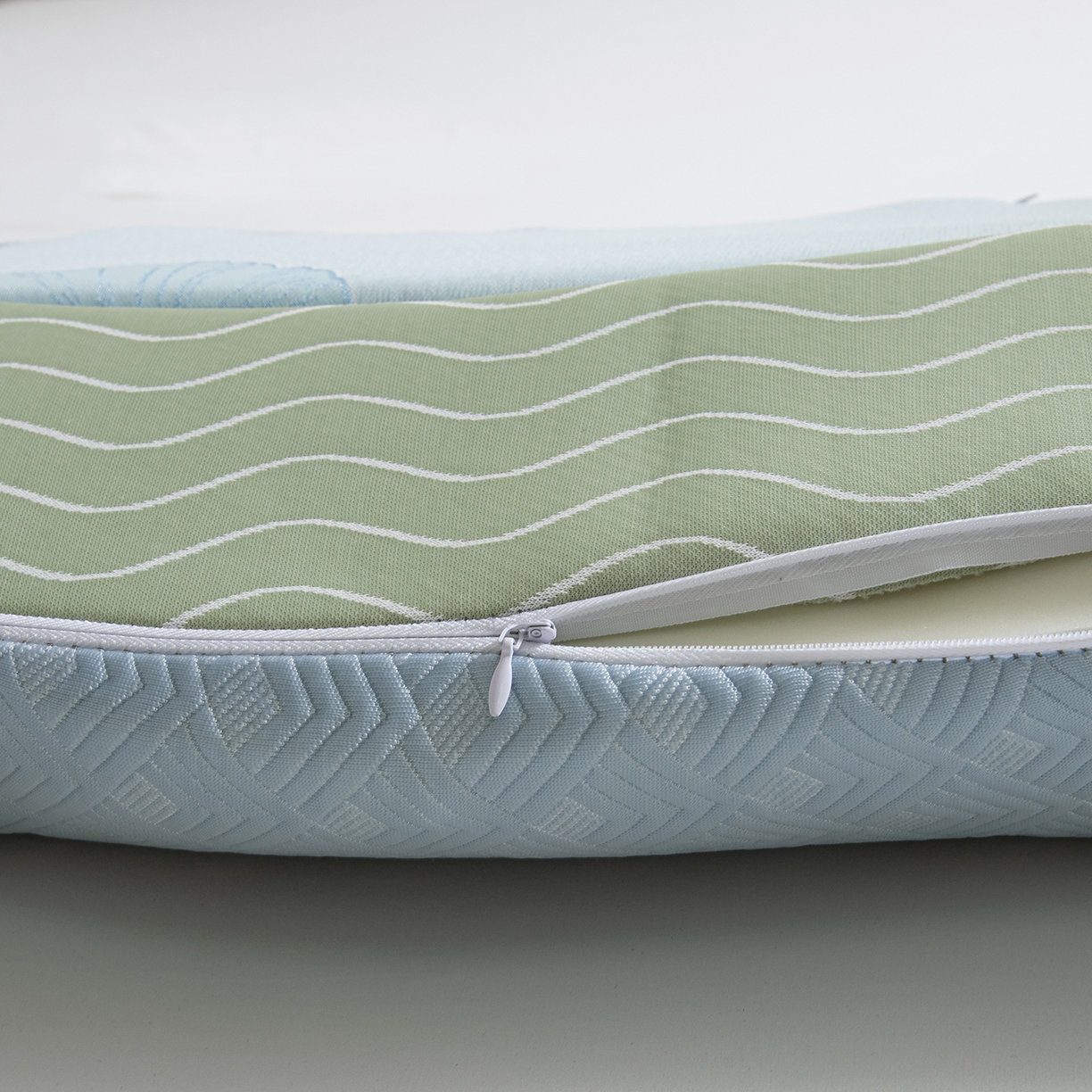 91家纺网 家纺一手货源 找家纺 莉迪娅 2026新款凉感丝牵引枕  枕头枕芯 静养牵引枕兰