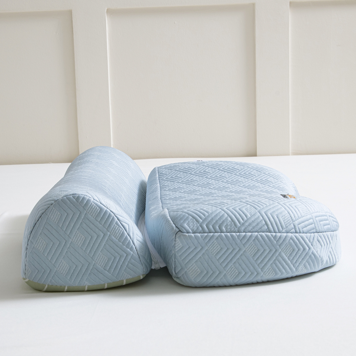 91家纺网 家纺一手货源 找家纺 莉迪娅 2026新款凉感丝牵引枕  枕头枕芯 静养牵引枕兰