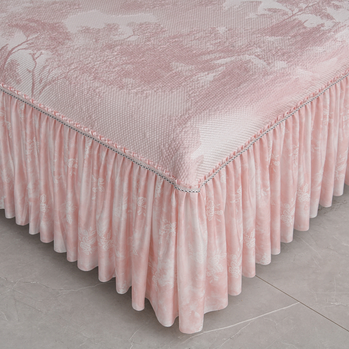 91家纺网 家纺一手货源 找家纺 （总）民新家纺 2026新款PE乙纶冰豆豆床裙款凉席三件套