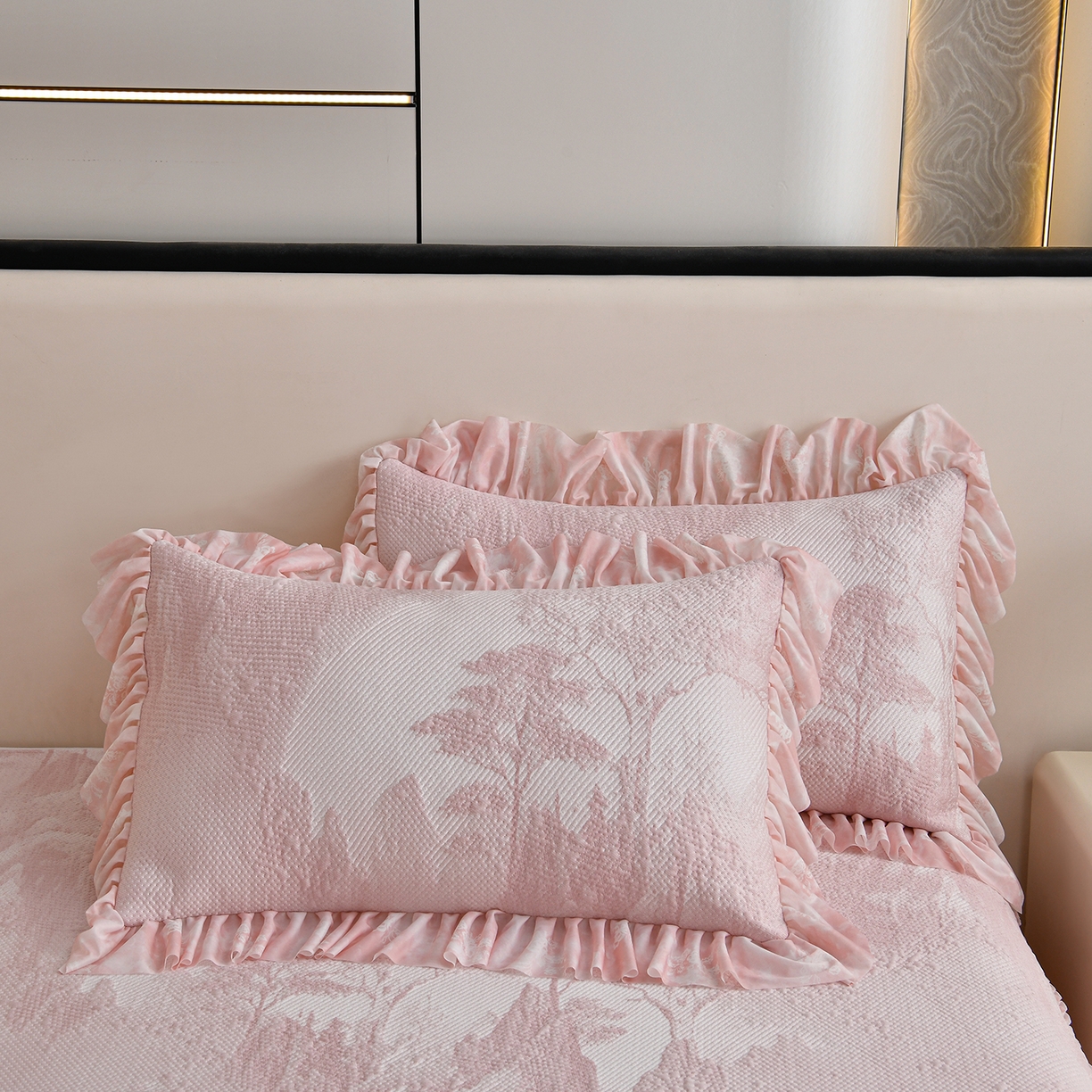 91家纺网 家纺一手货源 找家纺 （总）民新家纺 2026新款PE乙纶冰豆豆床裙款凉席三件套