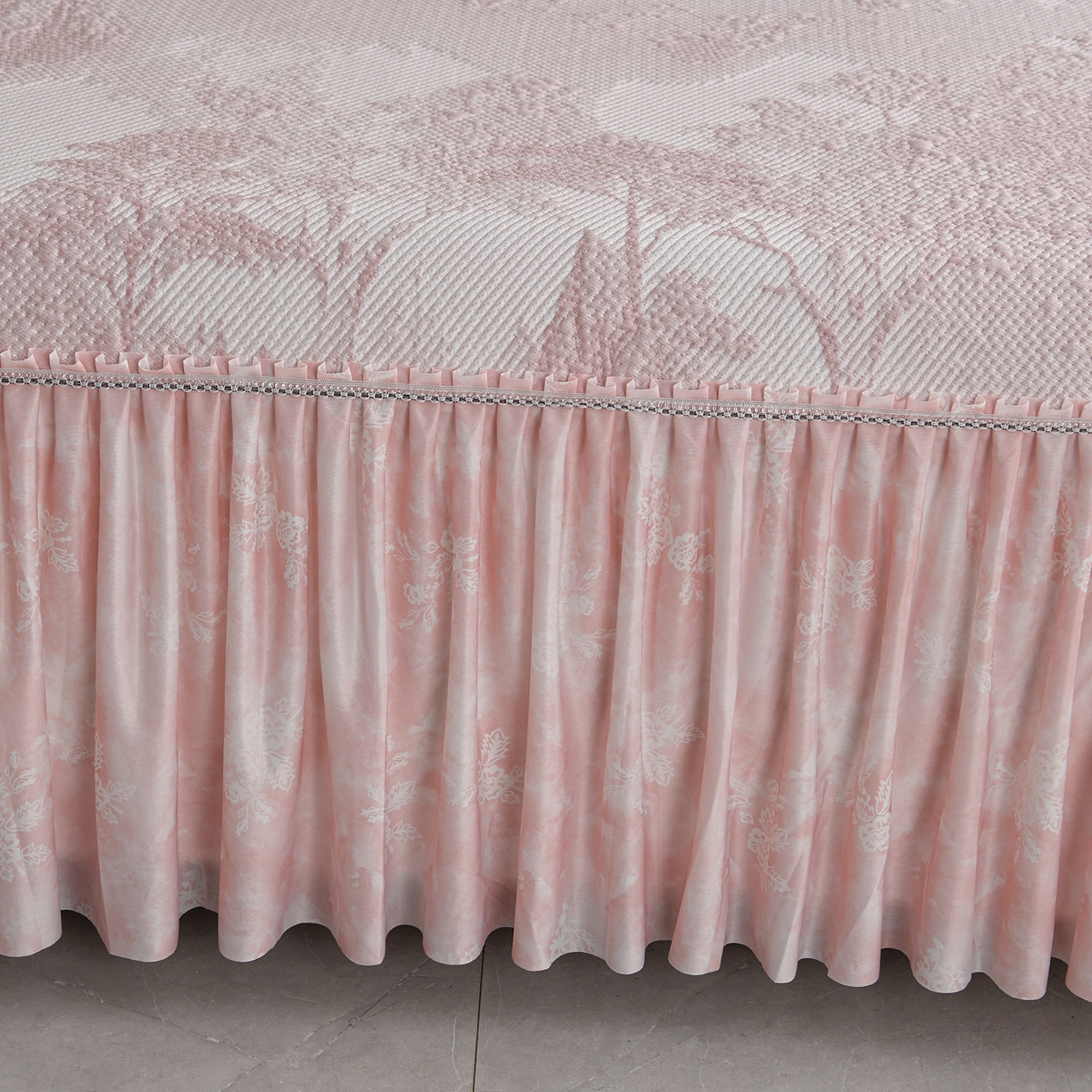 91家纺网 家纺一手货源 找家纺 （总）民新家纺 2026新款PE乙纶冰豆豆床裙款凉席三件套