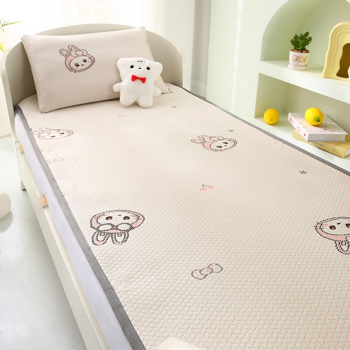 91家纺网 家纺一手货源 找家纺 （总）宅部落 2026春夏新款A类提花儿童凉席幼儿园凉席PE凉感儿童席凉席席子空调软席