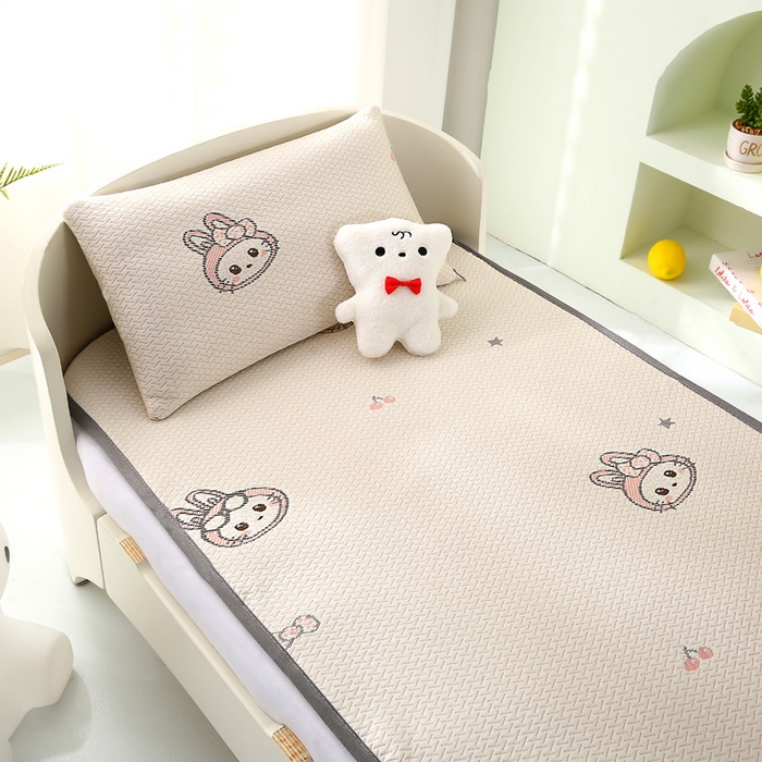 91家纺网 家纺一手货源 找家纺 （总）宅部落 2026春夏新款A类提花儿童凉席幼儿园凉席PE凉感儿童席凉席席子空调软席