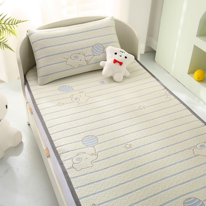 91家纺网 家纺一手货源 找家纺 宅部落 2026春夏新款A类提花儿童凉席幼儿园凉席PE凉感儿童席凉席席子空调软席 小飞象-蓝