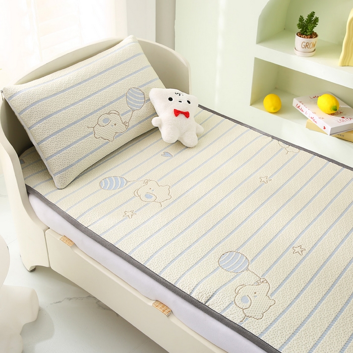 91家纺网 家纺一手货源 找家纺 宅部落 2026春夏新款A类提花儿童凉席幼儿园凉席PE凉感儿童席凉席席子空调软席 小飞象-蓝