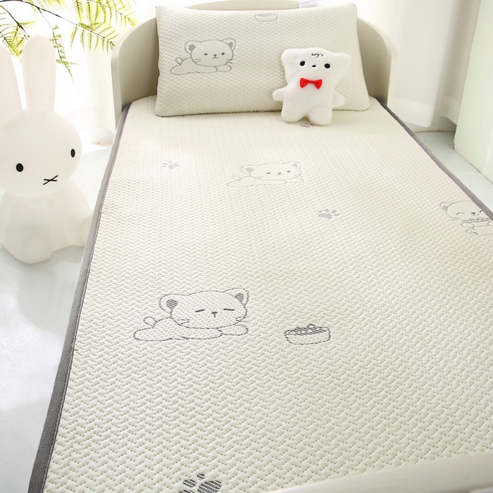 91家纺网 家纺一手货源 找家纺 宅部落 2026春夏新款A类提花儿童凉席幼儿园凉席PE凉感儿童席凉席席子空调软席 小奶喵