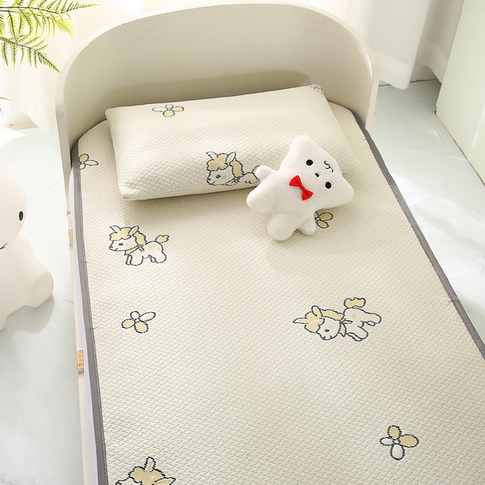 91家纺网 家纺一手货源 找家纺 宅部落 2026春夏新款A类提花儿童凉席幼儿园凉席PE凉感儿童席凉席席子空调软席 小马驹