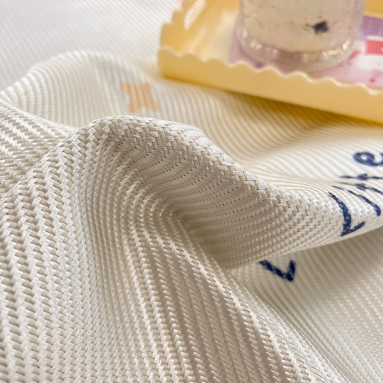 91家纺网 家纺一手货源 找家纺 （总）懒猫家纺 2026春夏新款600D数码印花冰藤凉席席子-床笠款