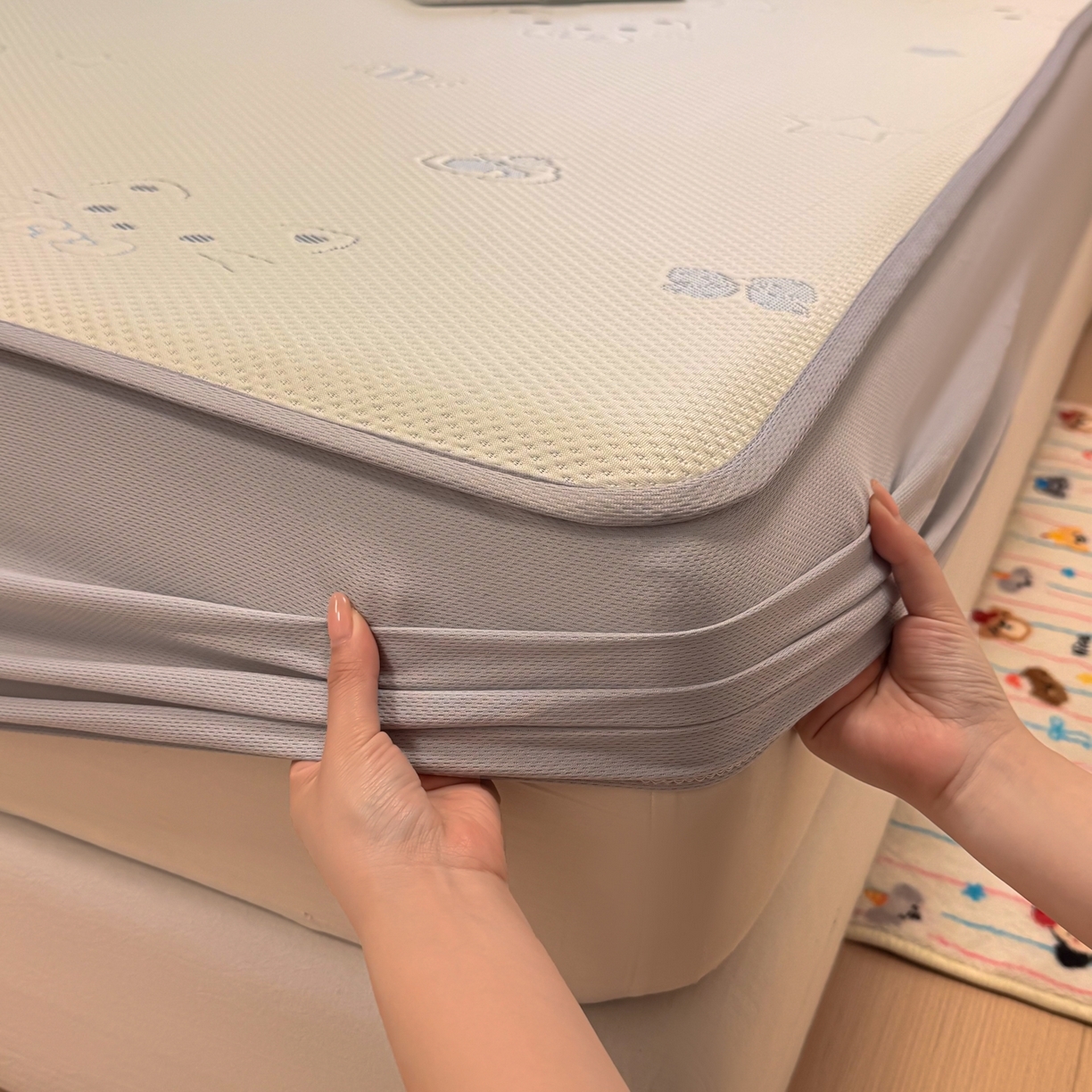 91家纺网 家纺一手货源 找家纺 （总）懒猫家纺 2026新款卡通提花凉豆豆床笠款凉席