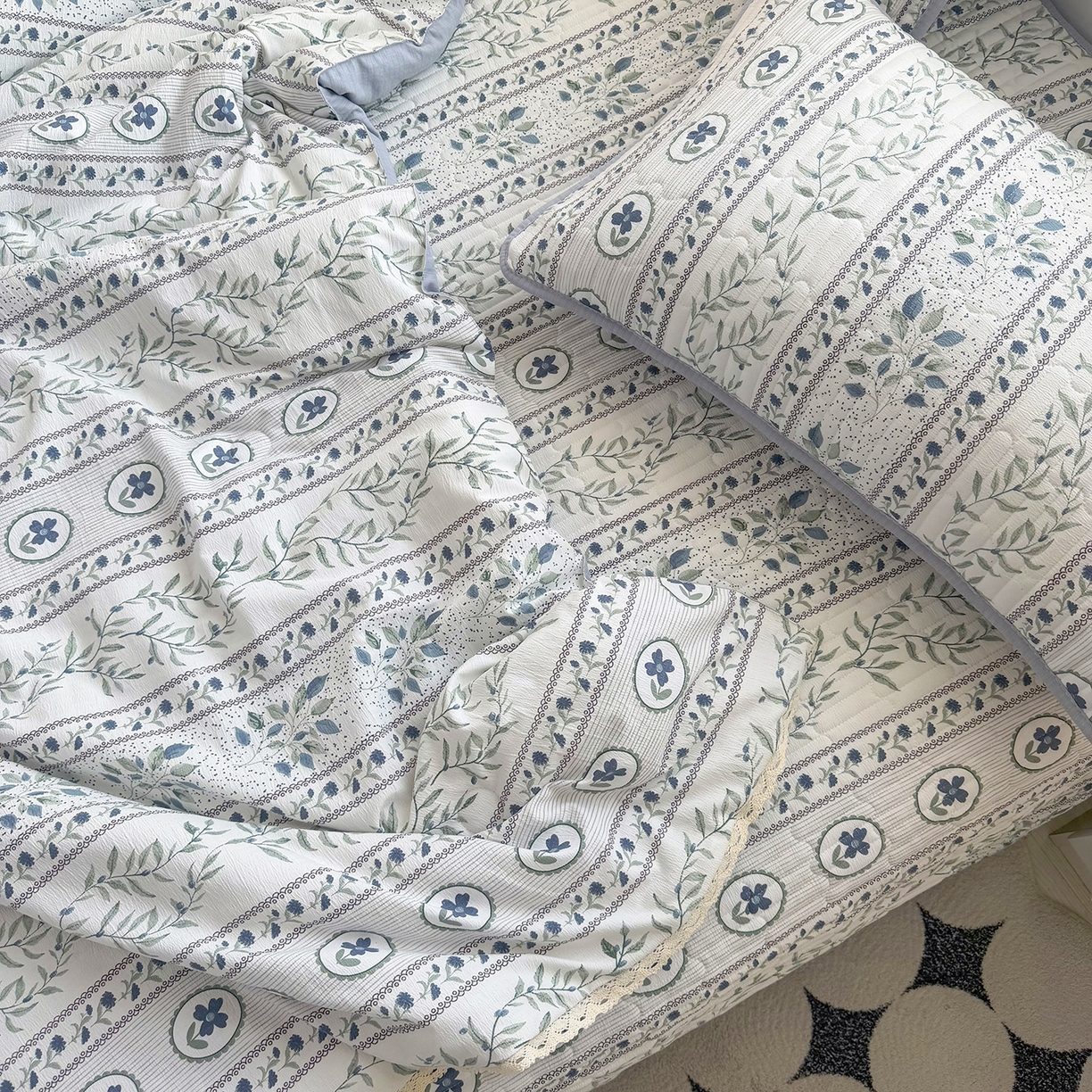 91家纺网 家纺一手货源 找家纺 悠米悠家 2026春夏新款木棉双层纱单夏被夏凉被空调被床盖四件套 青屿花园