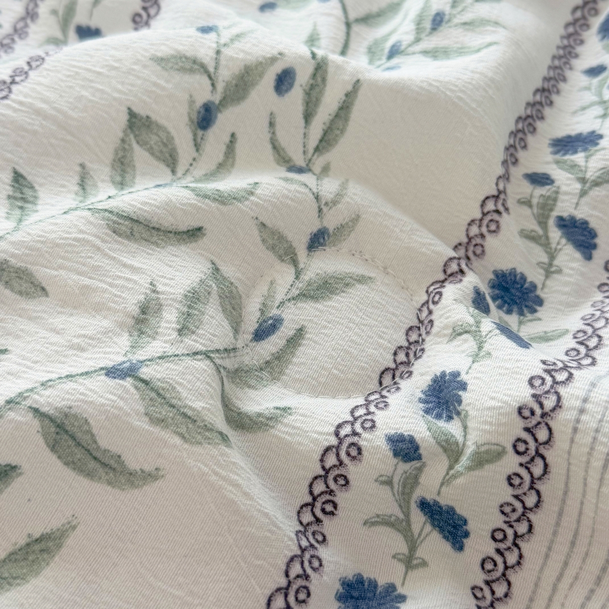 91家纺网 家纺一手货源 找家纺 悠米悠家 2026春夏新款木棉双层纱单夏被夏凉被空调被床盖四件套 青屿花园