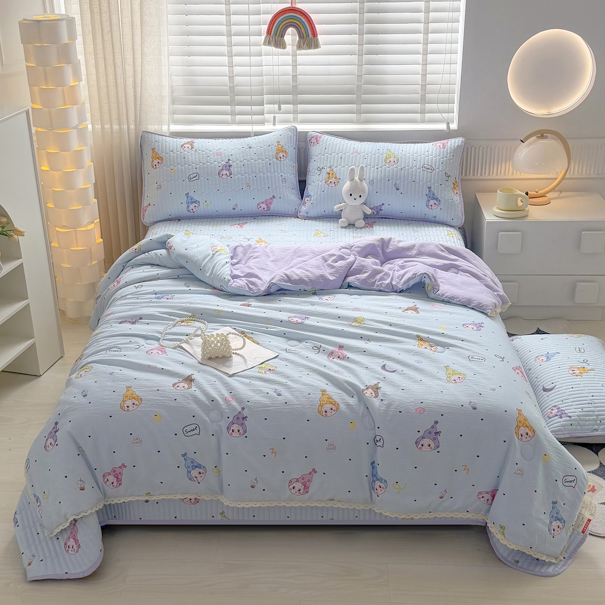 91家纺网 家纺一手货源 找家纺 悠米悠家 2026春夏新款木棉双层纱单夏被夏凉被空调被床盖四件套 星梦精灵仔