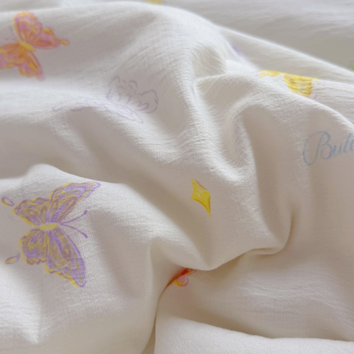 91家纺网 家纺一手货源 找家纺 悠米悠家 2026春夏新款木棉双层纱单夏被夏凉被空调被床盖四件套 温软蝶梦