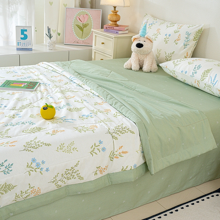 91家纺网 家纺一手货源 找家纺 丫丫家纺 2026新全棉印花夏被空调被双人薄被子单人学生夏凉被  芳草集