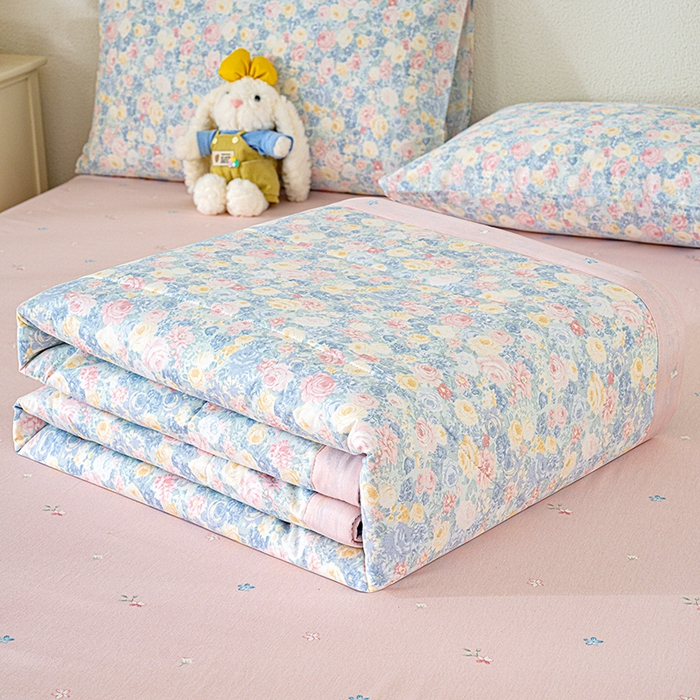 91家纺网 家纺一手货源 找家纺 丫丫家纺 2026新全棉印花夏被空调被双人薄被子单人学生夏凉被  岚花绪-灰