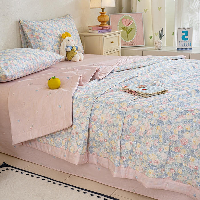 91家纺网 家纺一手货源 找家纺 丫丫家纺 2026新全棉印花夏被空调被双人薄被子单人学生夏凉被  岚花绪-灰