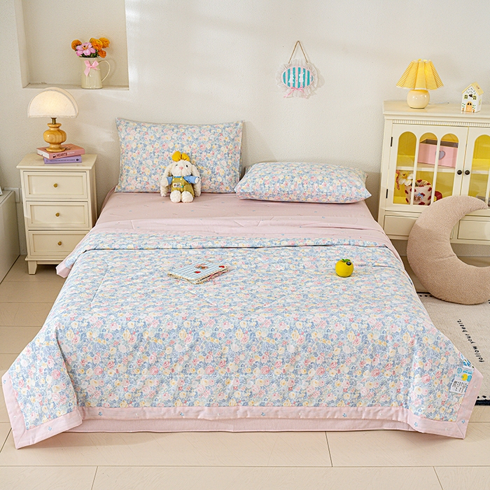 91家纺网 家纺一手货源 找家纺 丫丫家纺 2026新全棉印花夏被空调被双人薄被子单人学生夏凉被  岚花绪-灰