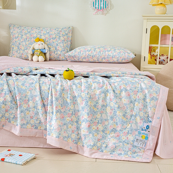 91家纺网 家纺一手货源 找家纺 丫丫家纺 2026新全棉印花夏被空调被双人薄被子单人学生夏凉被  岚花绪-灰