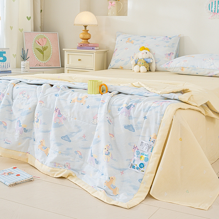 91家纺网 家纺一手货源 找家纺 丫丫家纺 2026新全棉印花夏被空调被双人薄被子单人学生夏凉被  星芒小马