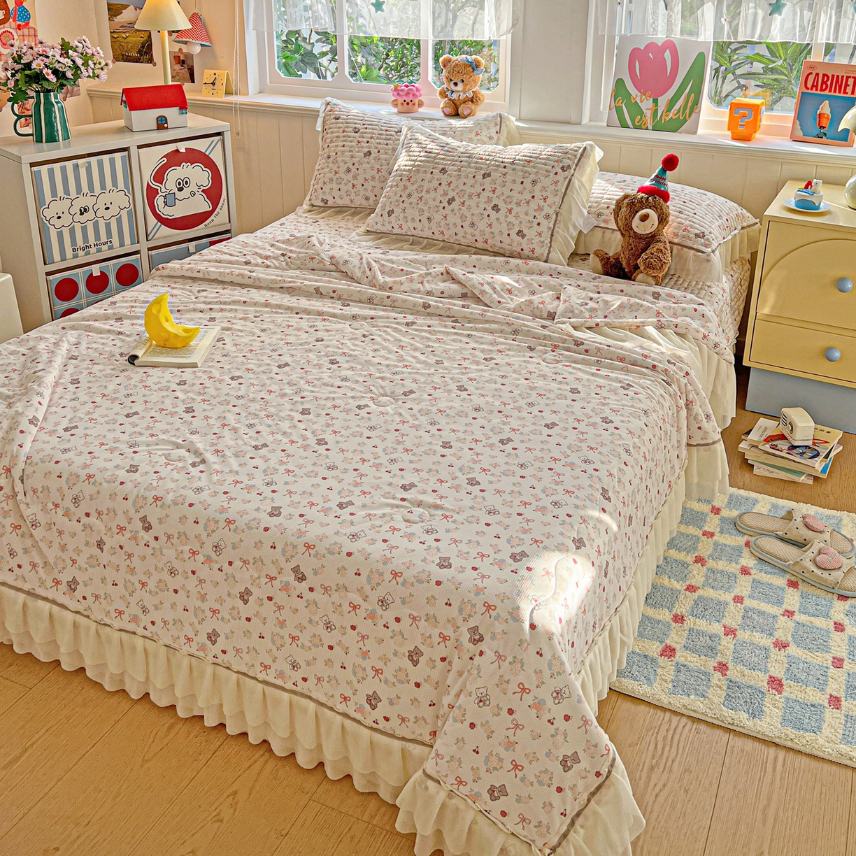 91家纺网 家纺一手货源 找家纺 富米莱（原臻工厂） 2026新款高奢维密花边冰肤格凉感夏凉被床盖夏被四件套 夏被床盖-粉结小熊