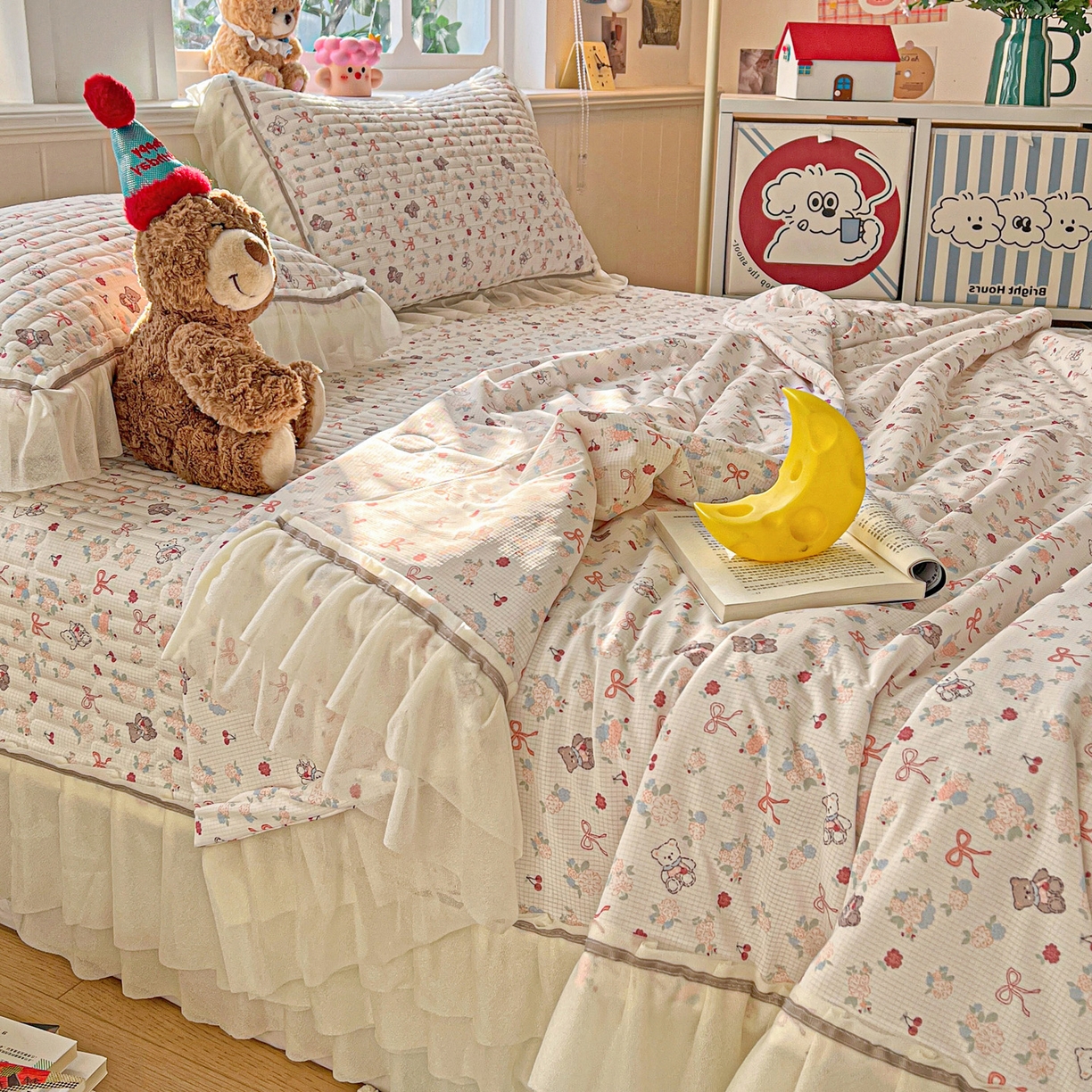 91家纺网 家纺一手货源 找家纺 富米莱（原臻工厂） 2026新款高奢维密花边冰肤格凉感夏凉被床盖夏被四件套 夏被床盖-粉结小熊