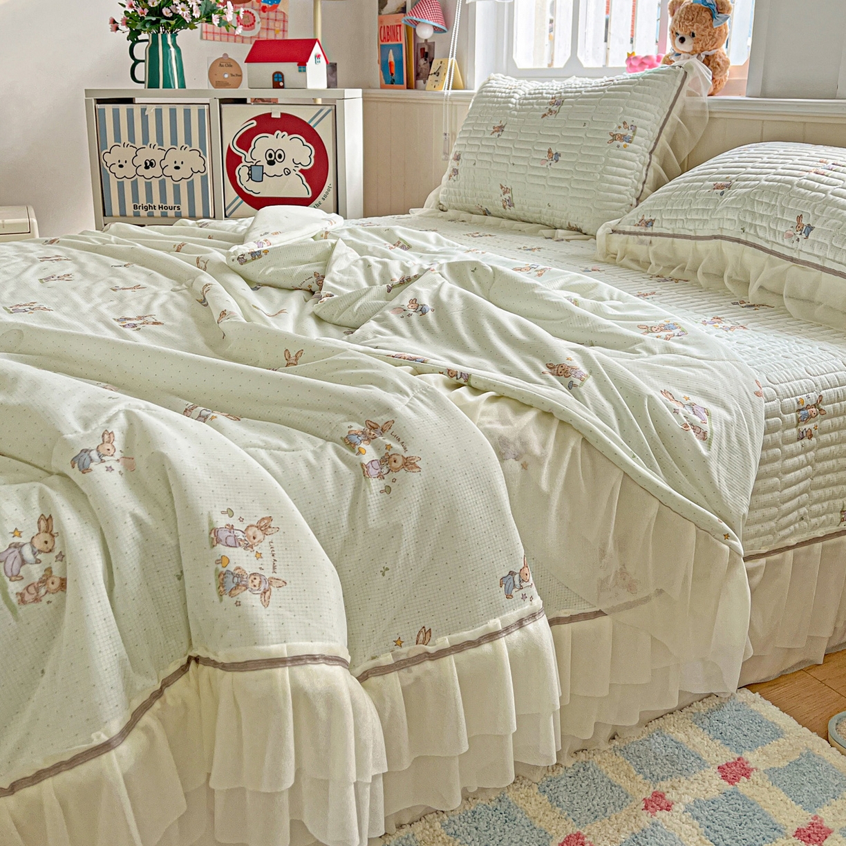 91家纺网 家纺一手货源 找家纺 富米莱（原臻工厂） 2026新款高奢维密花边冰肤格凉感夏凉被床盖夏被四件套 夏被床盖-青屿小兔