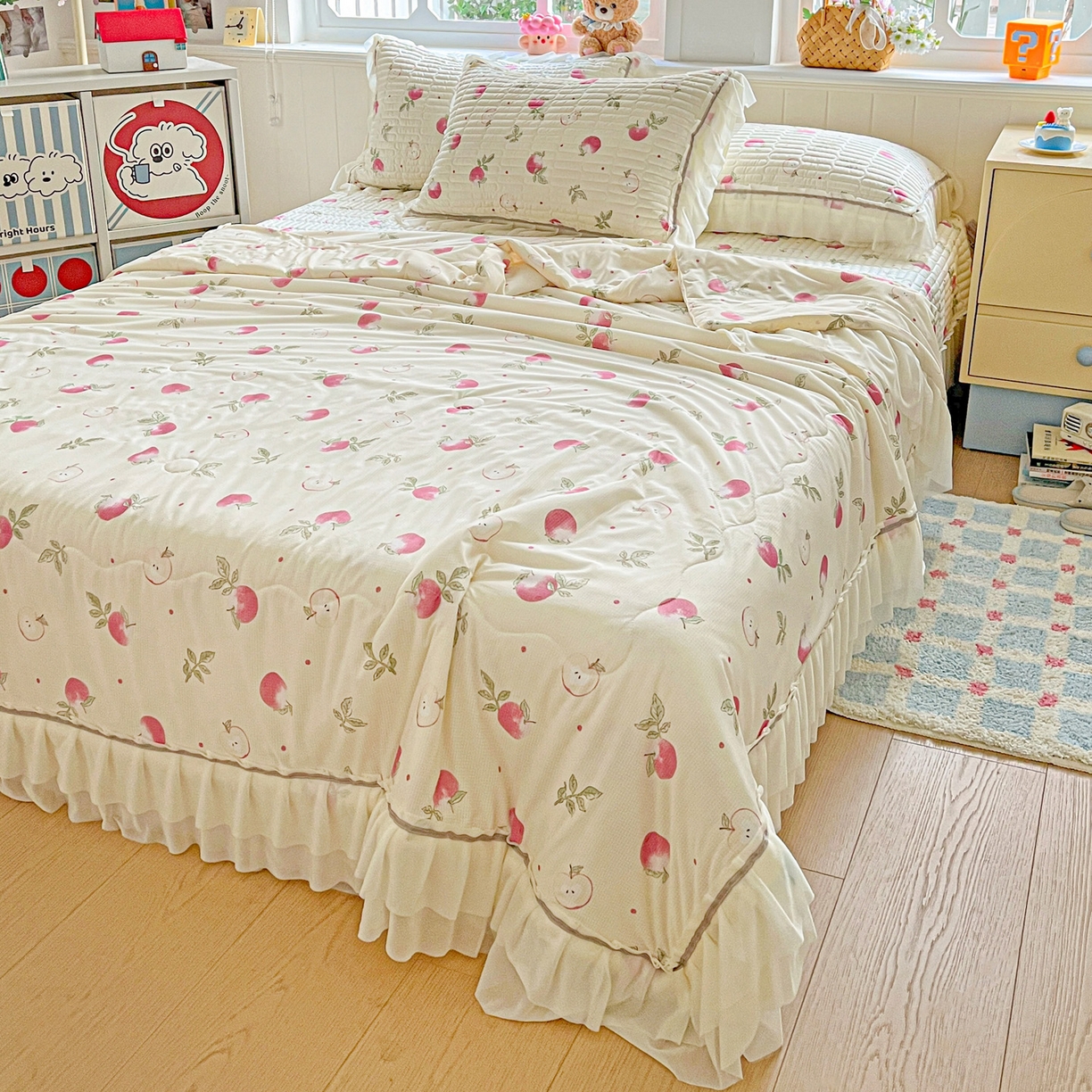 91家纺网 家纺一手货源 找家纺 富米莱（原臻工厂） 2026新款高奢维密花边冰肤格凉感夏凉被床盖夏被四件套 夏被床盖-桃桃奶英