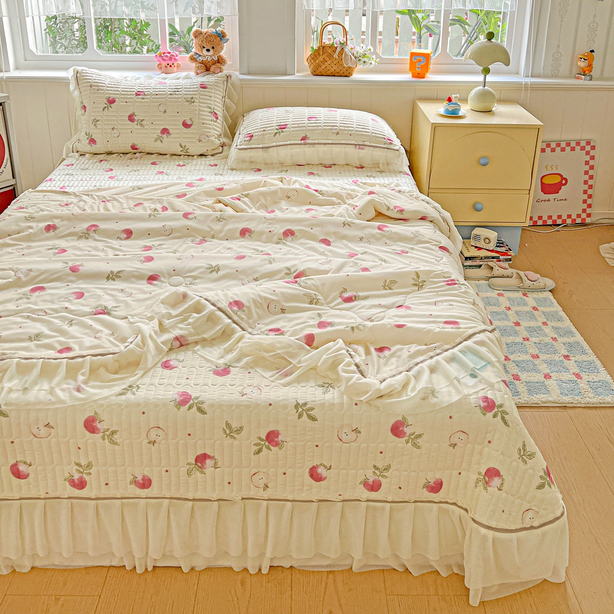 91家纺网 家纺一手货源 找家纺 富米莱（原臻工厂） 2026新款高奢维密花边冰肤格凉感夏凉被床盖夏被四件套 夏被床盖-桃桃奶英