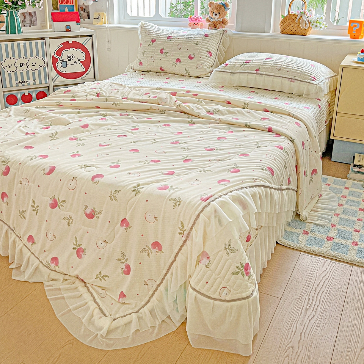 91家纺网 家纺一手货源 找家纺 富米莱（原臻工厂） 2026新款高奢维密花边冰肤格凉感夏凉被床盖夏被四件套 夏被床盖-桃桃奶英