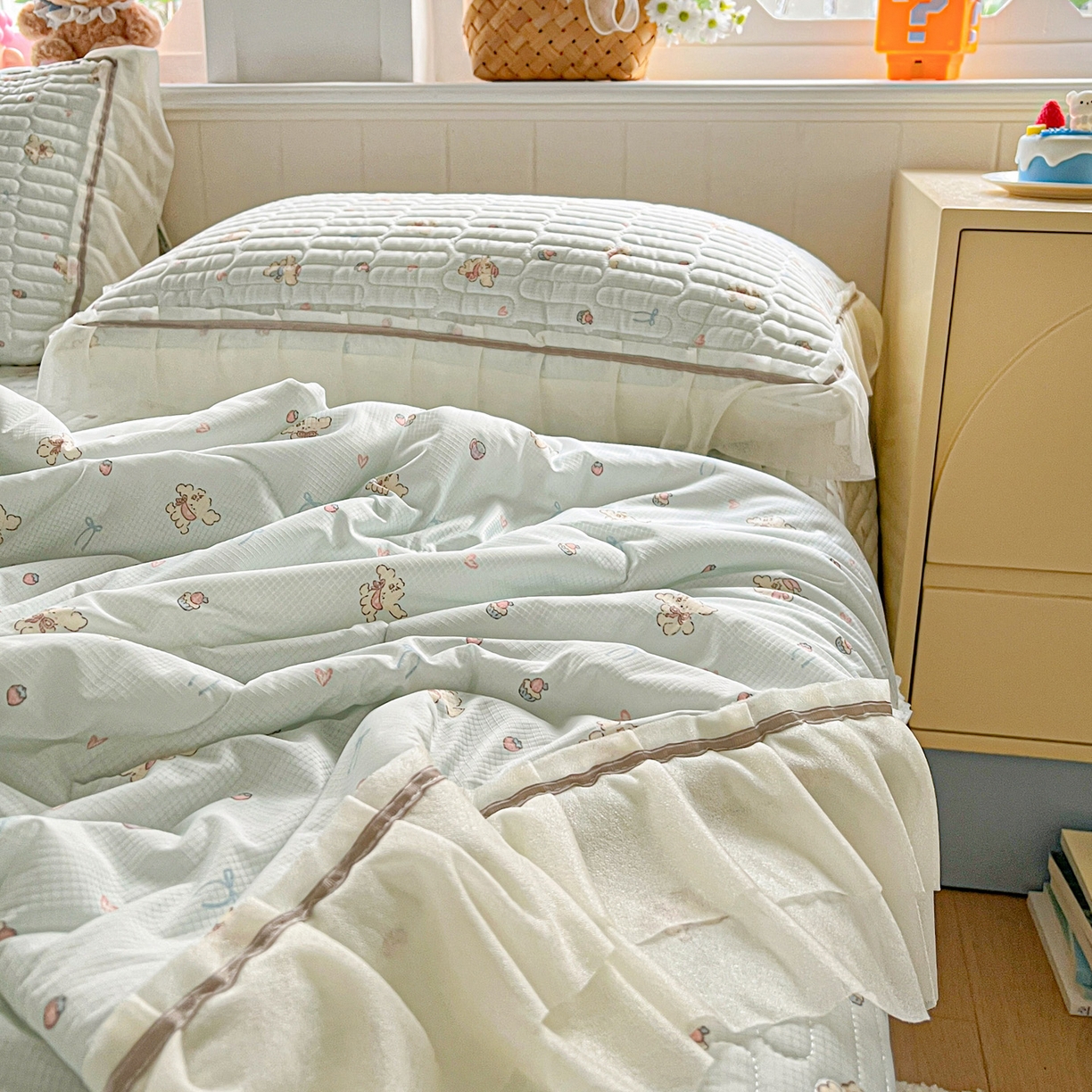 91家纺网 家纺一手货源 找家纺 富米莱（原臻工厂） 2026新款高奢维密花边冰肤格凉感夏凉被床盖夏被四件套 夏被床盖-熊来好运