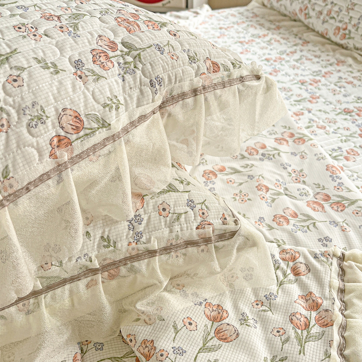 91家纺网 家纺一手货源 找家纺 富米莱（原臻工厂） 2026新款高奢维密花边冰肤格凉感夏凉被床盖夏被四件套 夏被床盖-郁金香