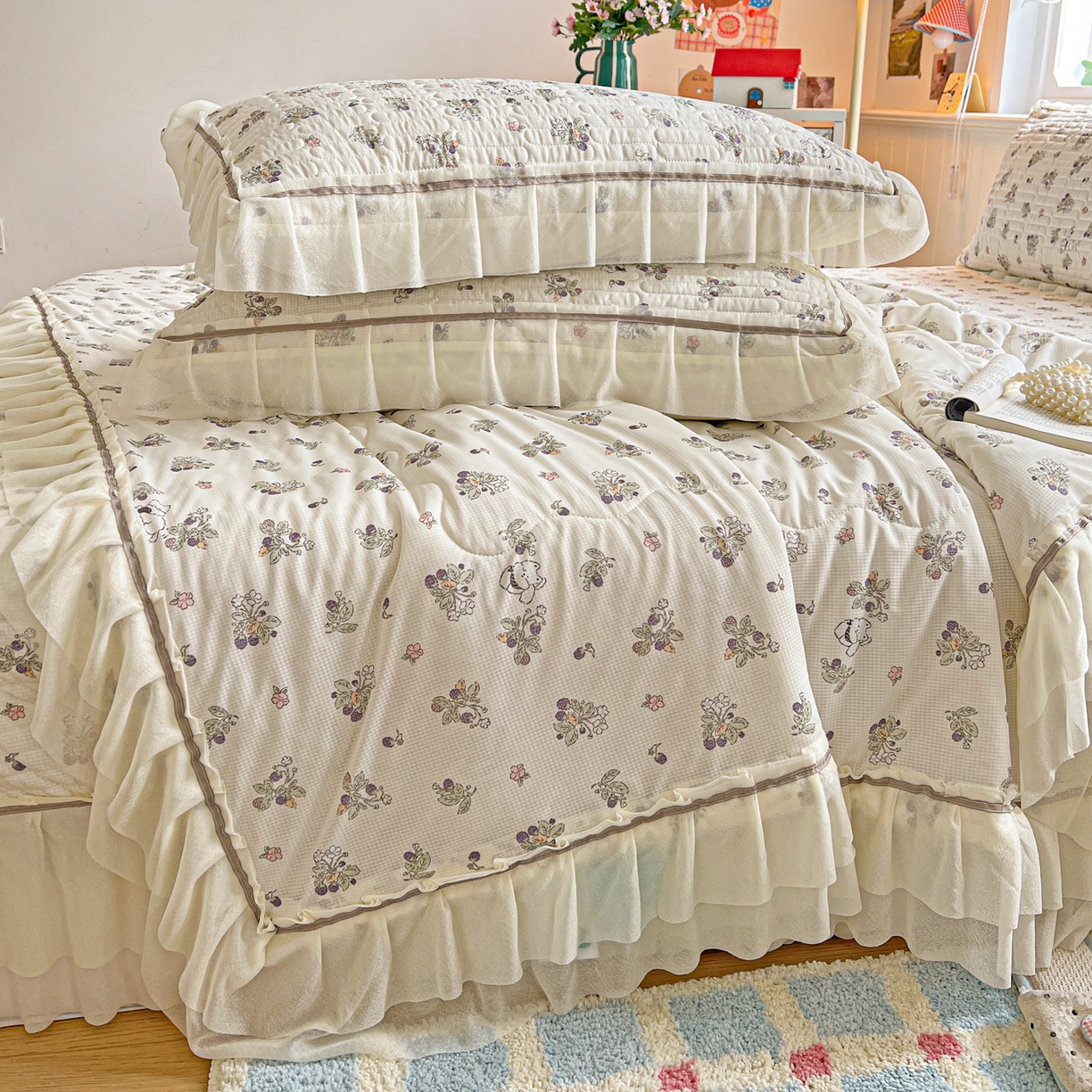 91家纺网 家纺一手货源 找家纺 富米莱（原臻工厂） 2026新款高奢维密花边冰肤格凉感夏凉被床盖夏被四件套 夏被床盖-紫花小猫