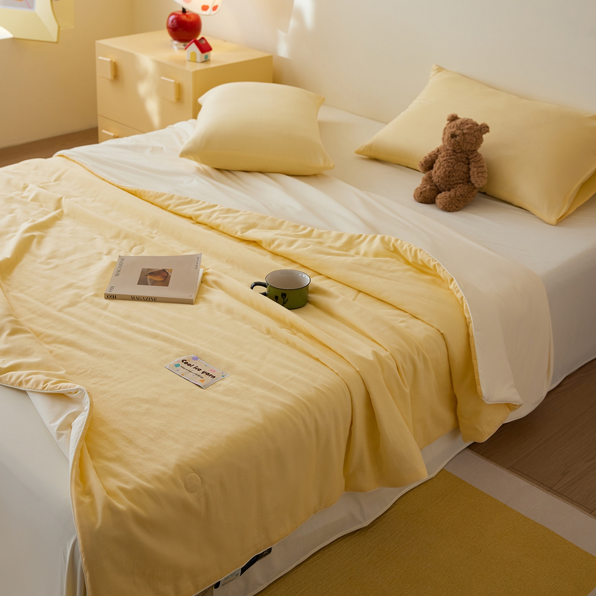 91家纺网 家纺一手货源 找家纺 莱宁被业 2026新款冰纱系列全棉双层纱锦氨凉感丝夏被 凤梨冰纱