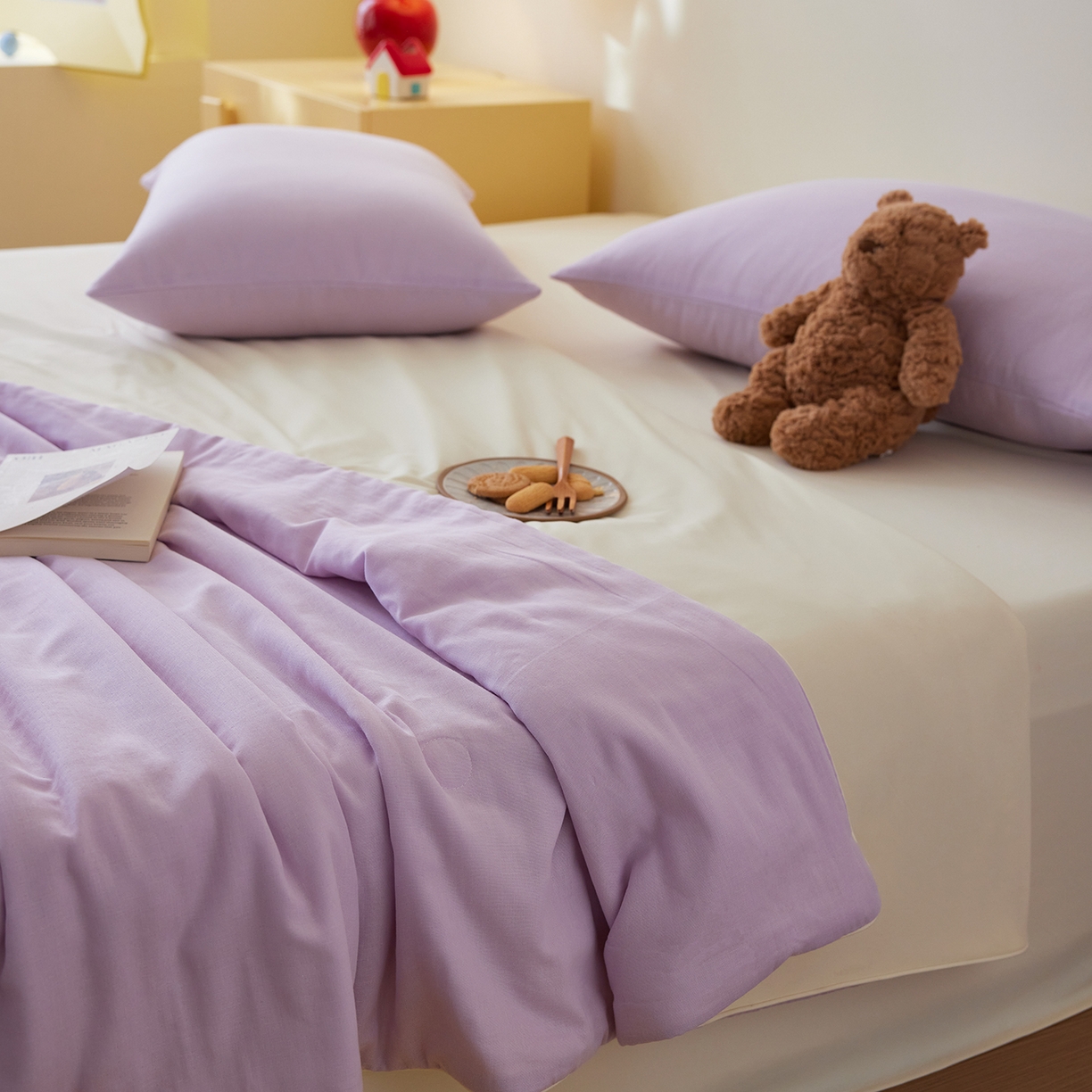 91家纺网 家纺一手货源 找家纺 莱宁被业 2026新款冰纱系列全棉双层纱锦氨凉感丝夏被 芋泥冰纱