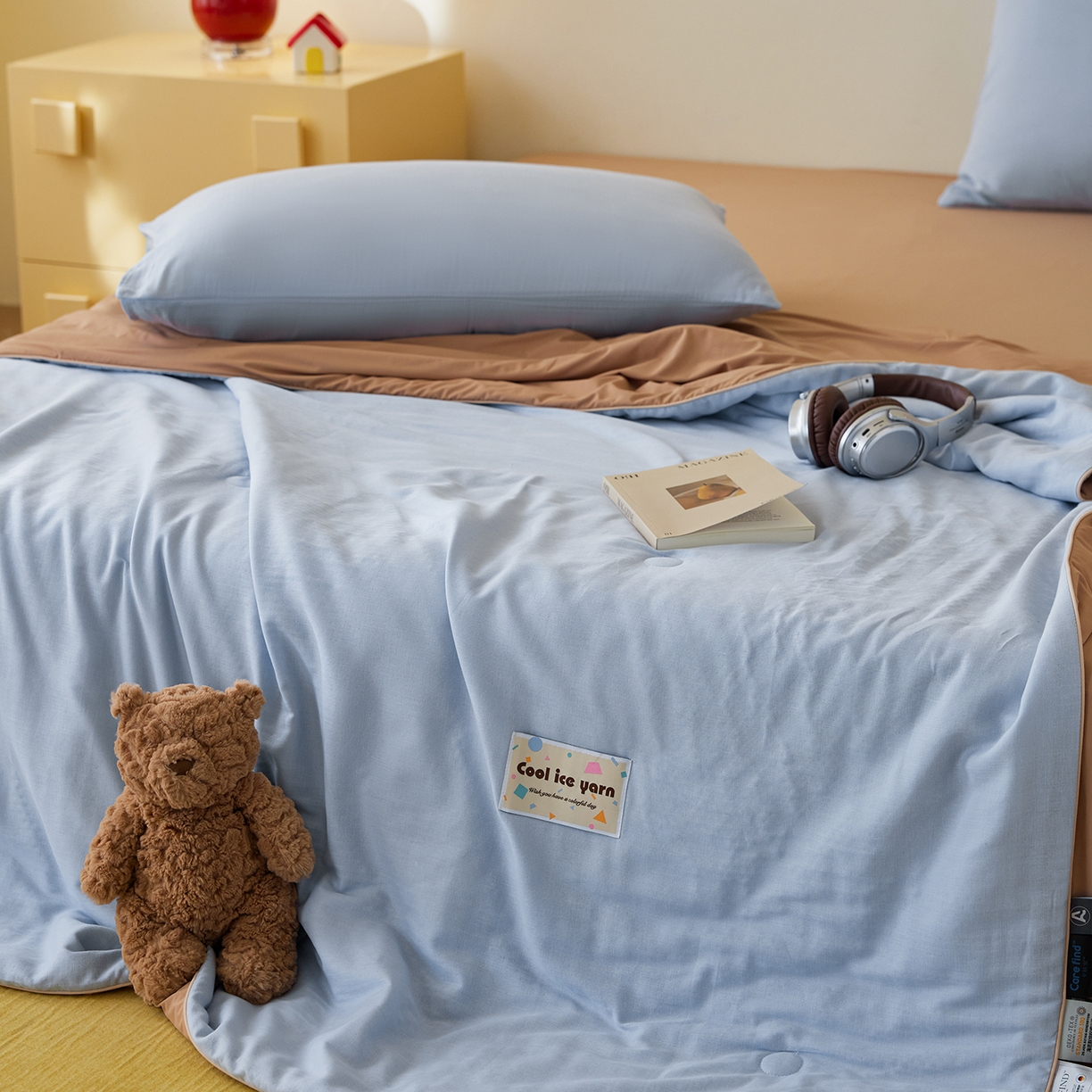 91家纺网 家纺一手货源 找家纺 莱宁被业 2026新款冰纱系列全棉双层纱锦氨凉感丝夏被 蓝莓可露丽