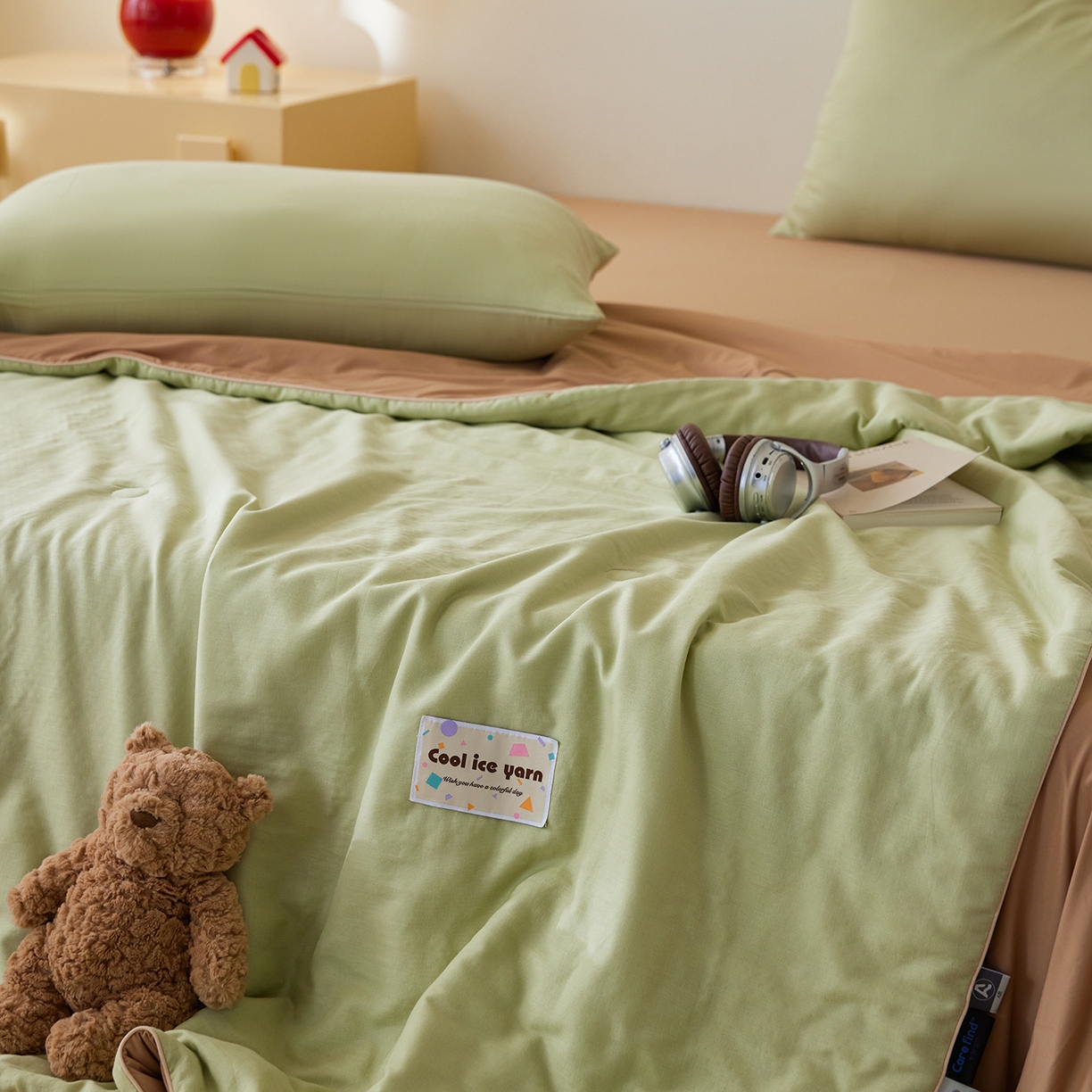 91家纺网 家纺一手货源 找家纺 莱宁被业 2026新款冰纱系列全棉双层纱锦氨凉感丝夏被 蜜瓜可露丽