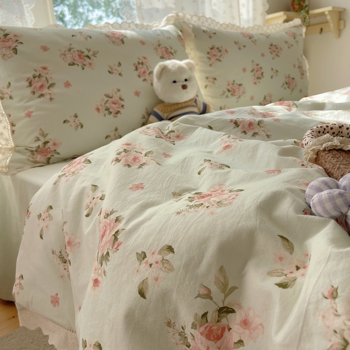 91家纺网 家纺一手货源 找家纺 爱彼家纺 2026夏季新款镂空花边水洗棉夏被夏凉被空调被清洗碎花风 镂空夏被-春风里