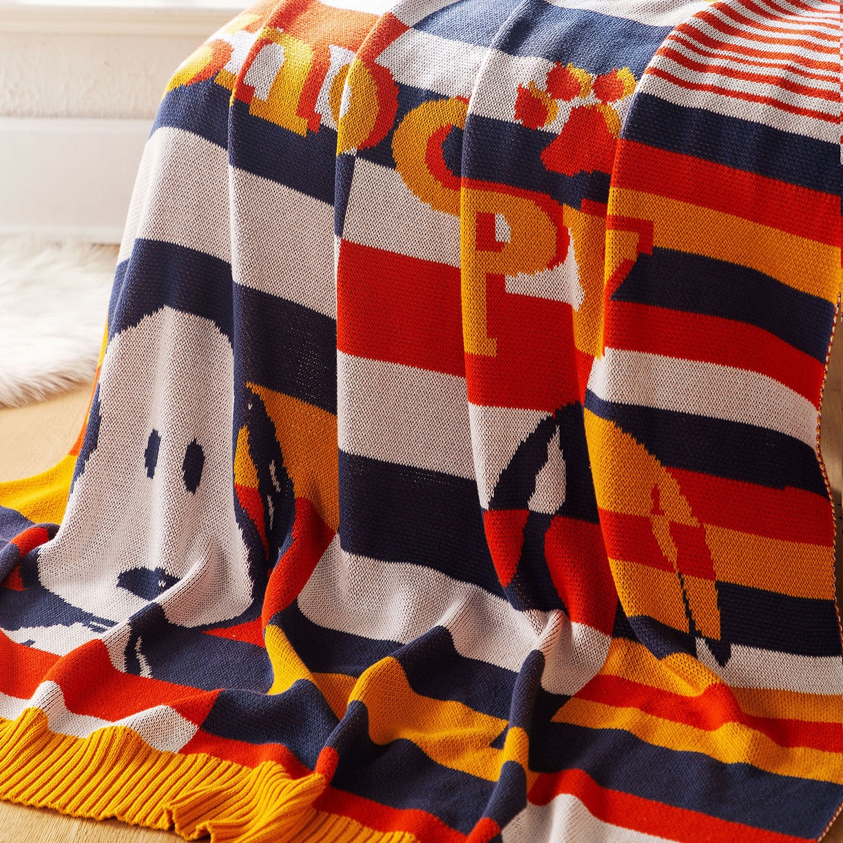 91家纺网 家纺一手货源 找家纺 （总）苏艺针织史努比SNOOPY正版授权独家全棉针织毯多功能针织盖毯终端控价