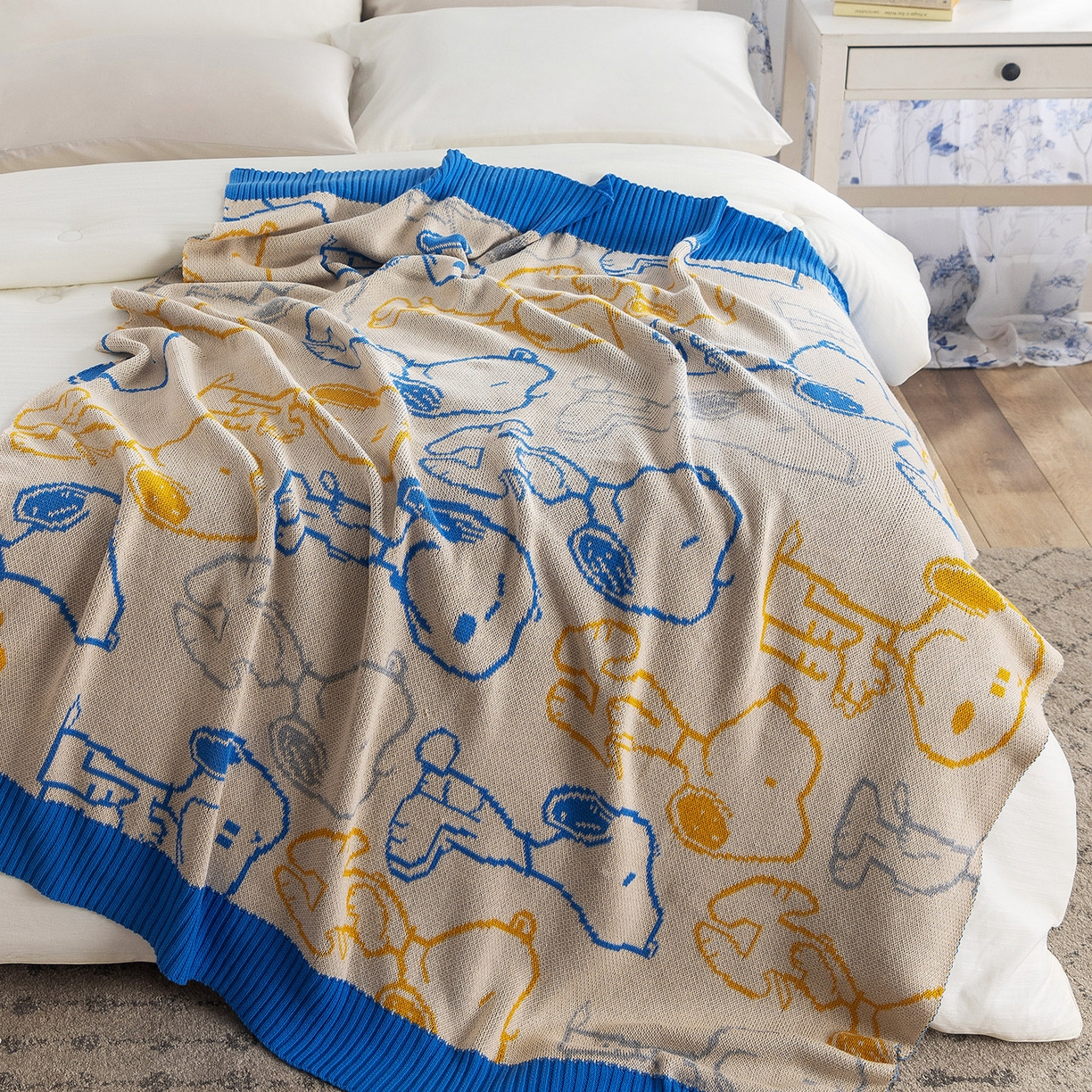 91家纺网 家纺一手货源 找家纺 苏艺针织史努比SNOOPY正版授权独家全棉针织多功能盖毯终端控价 史努比-百变派对