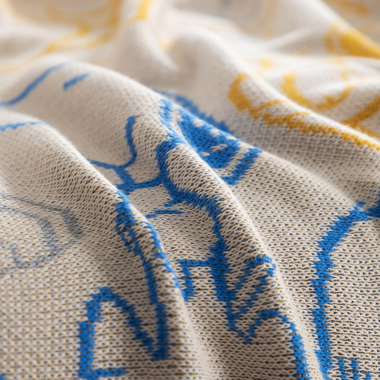 91家纺网 家纺一手货源 找家纺 苏艺针织史努比SNOOPY正版授权独家全棉针织多功能盖毯终端控价 史努比-百变派对